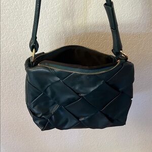 Chic Dark Green Woven Shoulder Bag